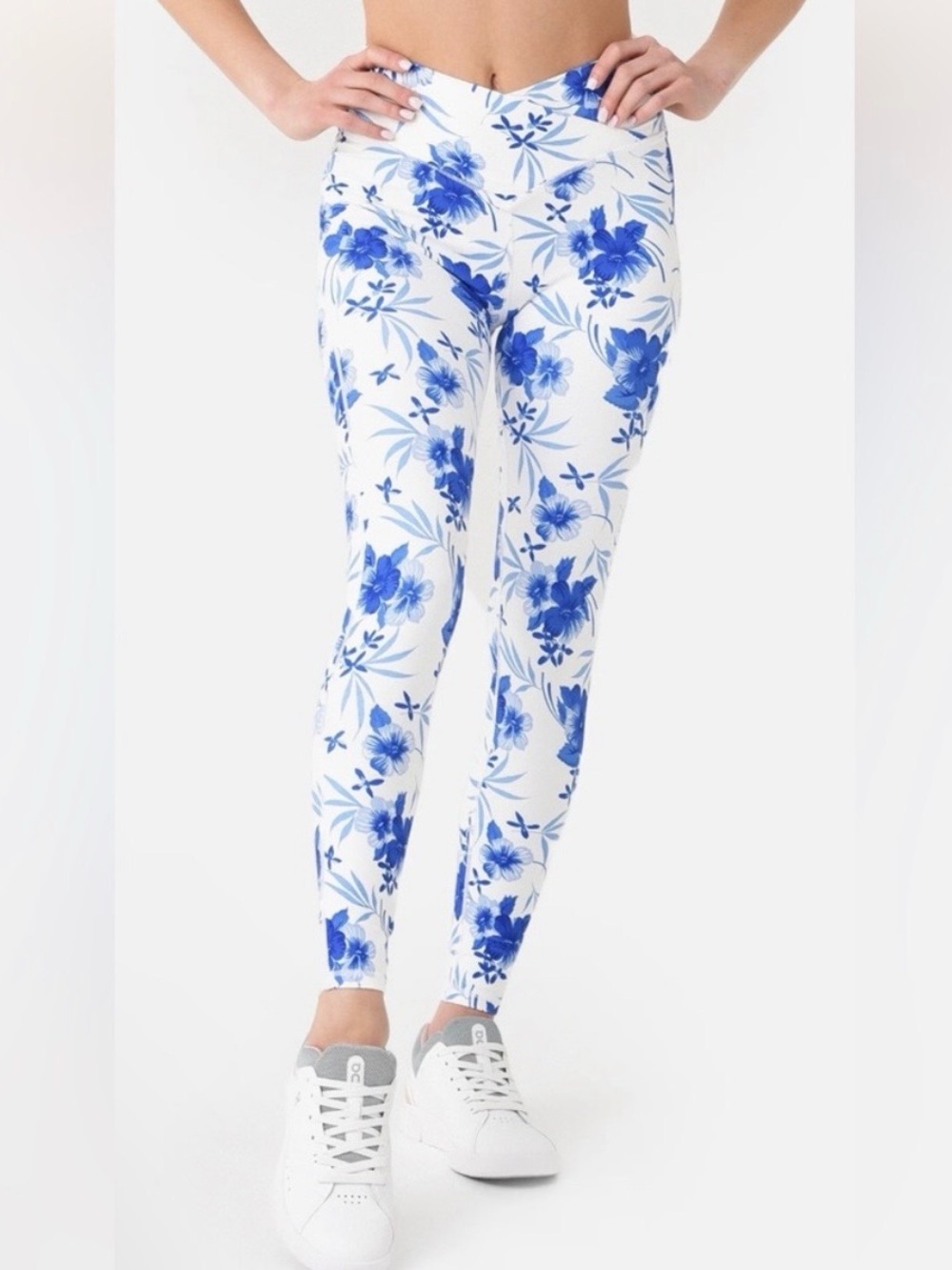LoveShackFancy Adries Blue and White Floral Leggings Sz XS